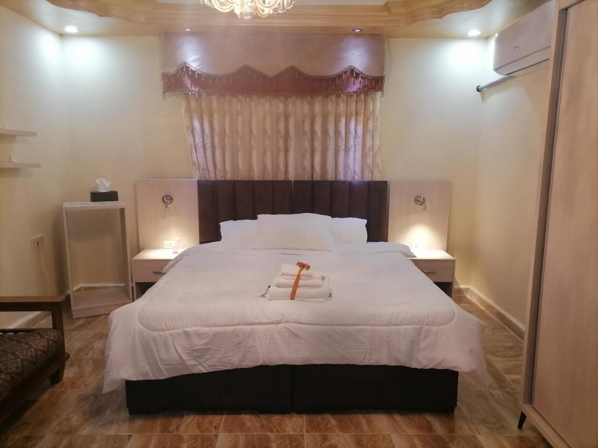 Petra Glamour Hostel At Tayyibah Luaran gambar